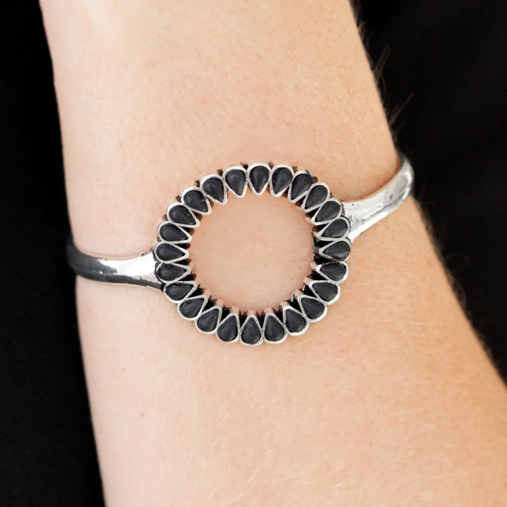 $1 a piece if you purchase all, $2 if sold separately (500 pieces) - Picture 3 of 5